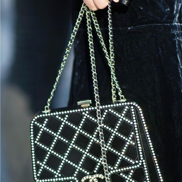 Chanel resin quilted bag - Picture 11 of 12